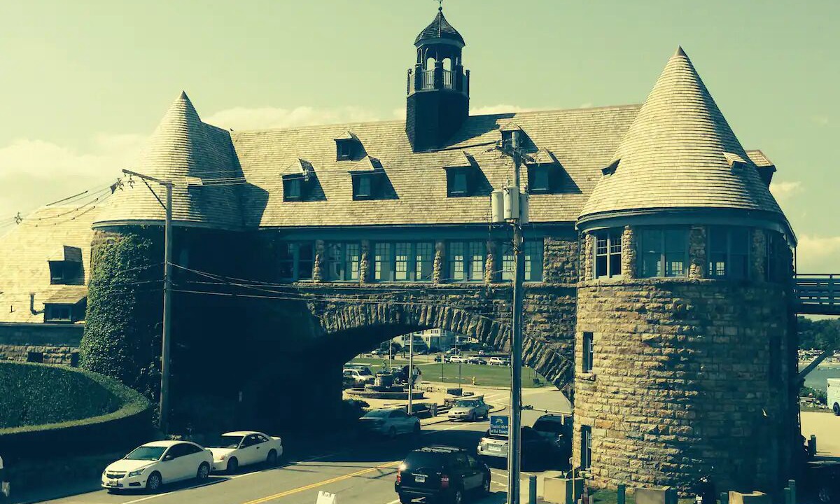 Photo of Outdoor in Eastward Look