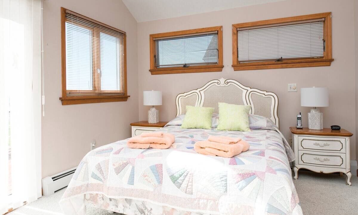 Photo of Bedroom in Eastward Look