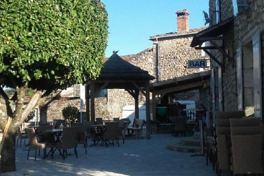 Photo of Patio Balcony in Berrias-et-Casteljau