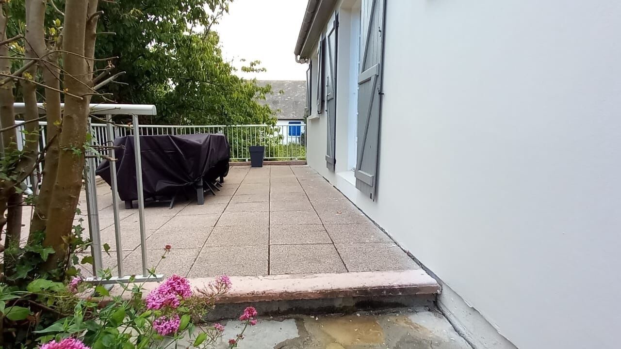 Photo of Patio Balcony in Graye-sur-Mer