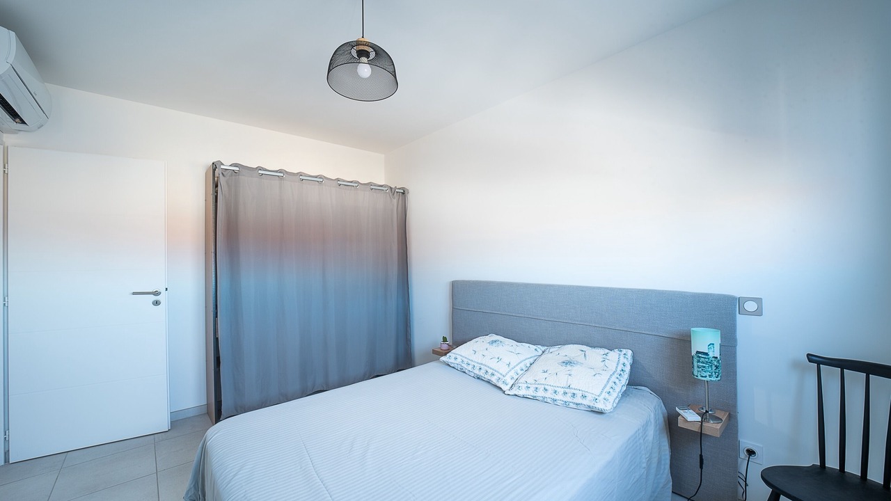 Photo of Bedroom in Pia