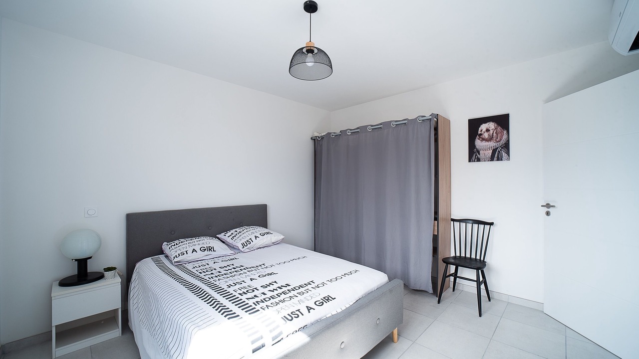 Photo of Bedroom in Pia