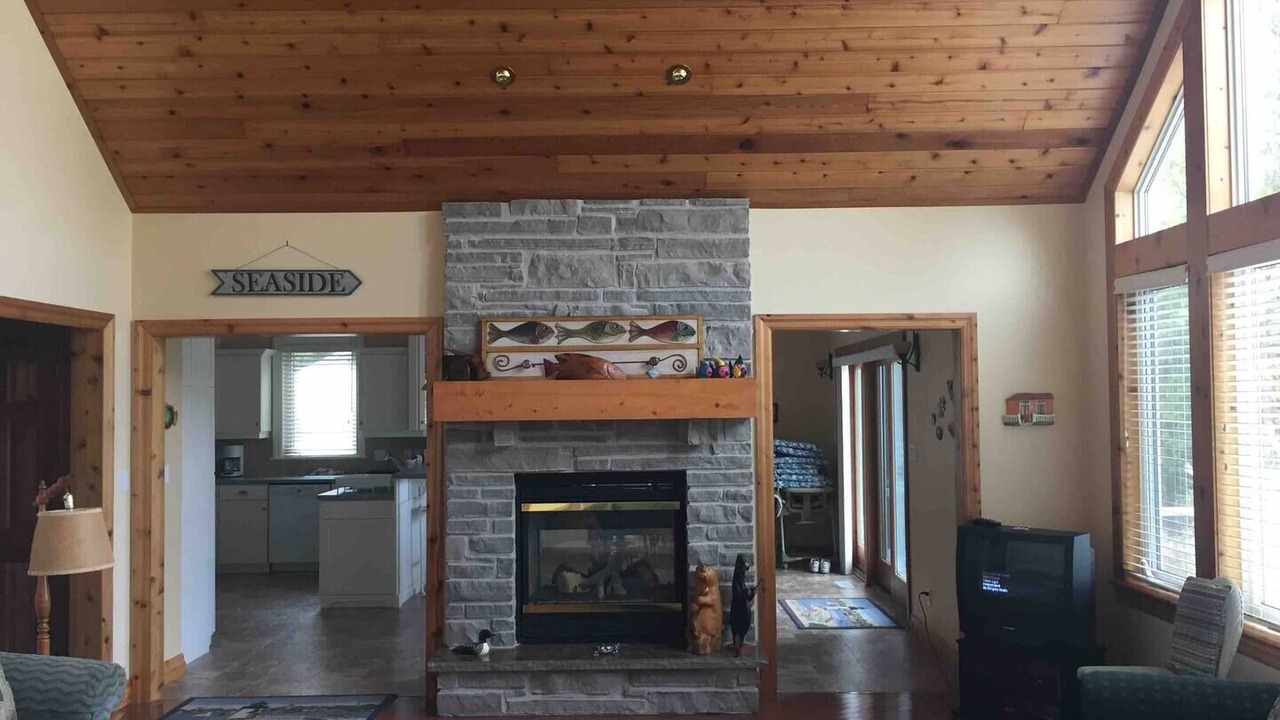 Photo of Livingroom in South Bruce Peninsula