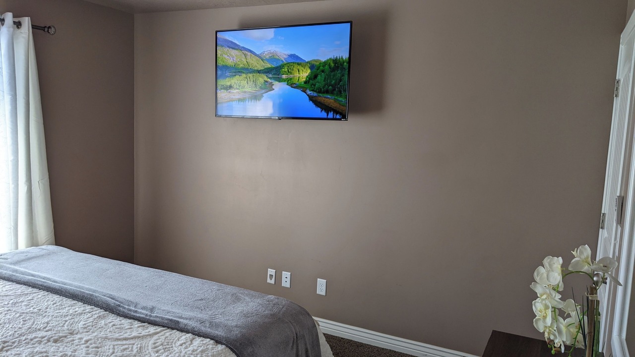Photo of Bedroom in Maeser