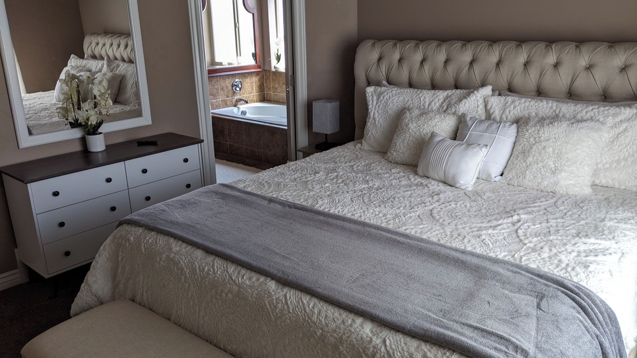Photo of Bedroom in Maeser