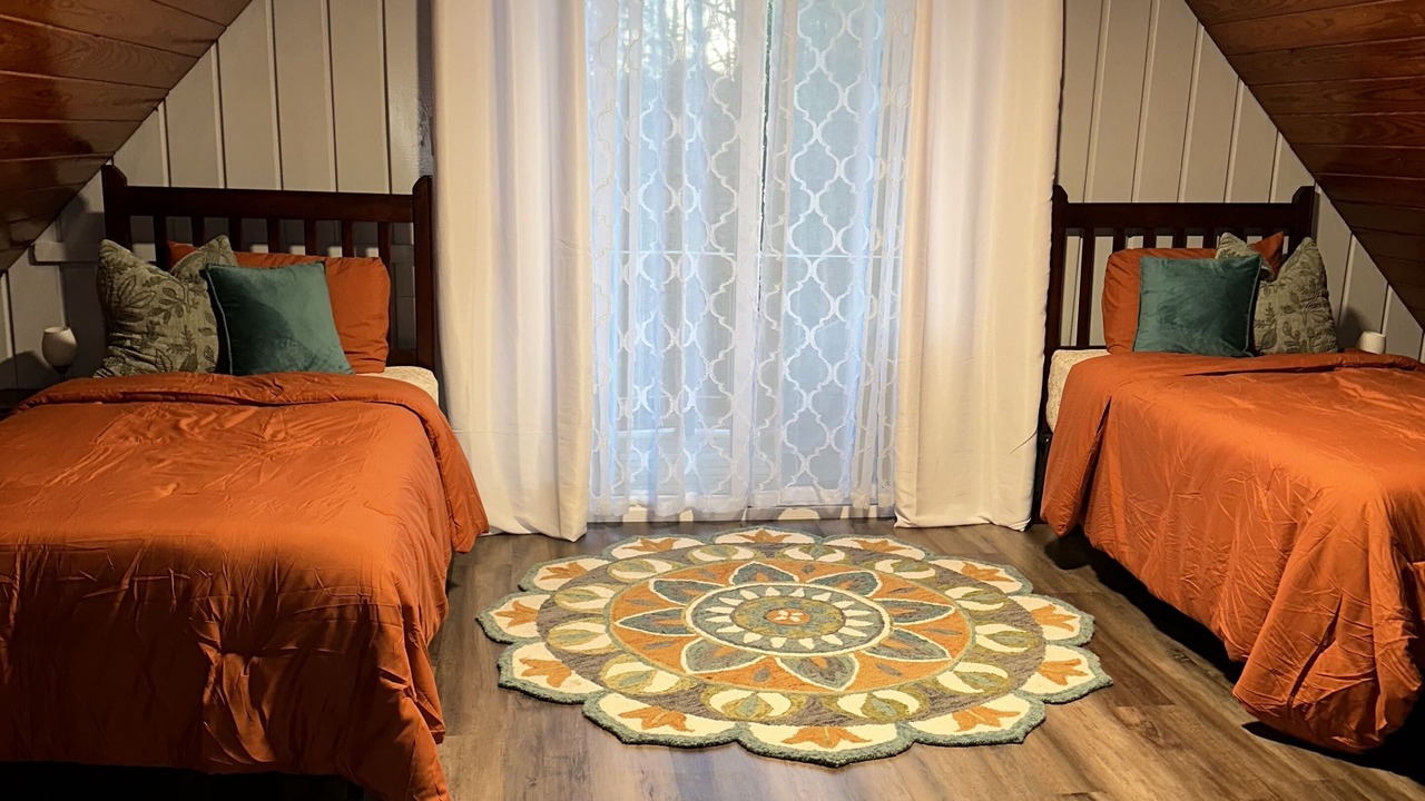 Photo of Bedroom in Benton