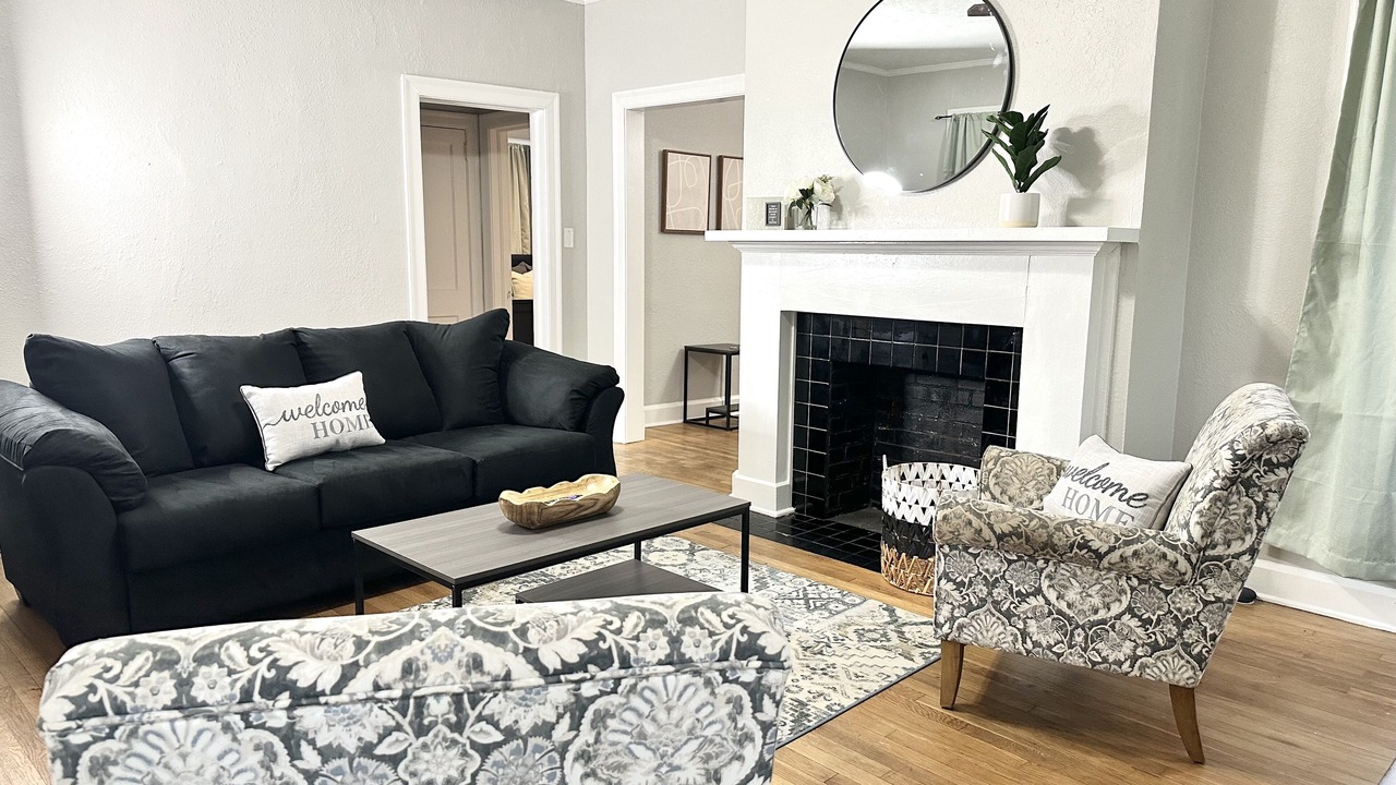 Photo of Livingroom in Fondren