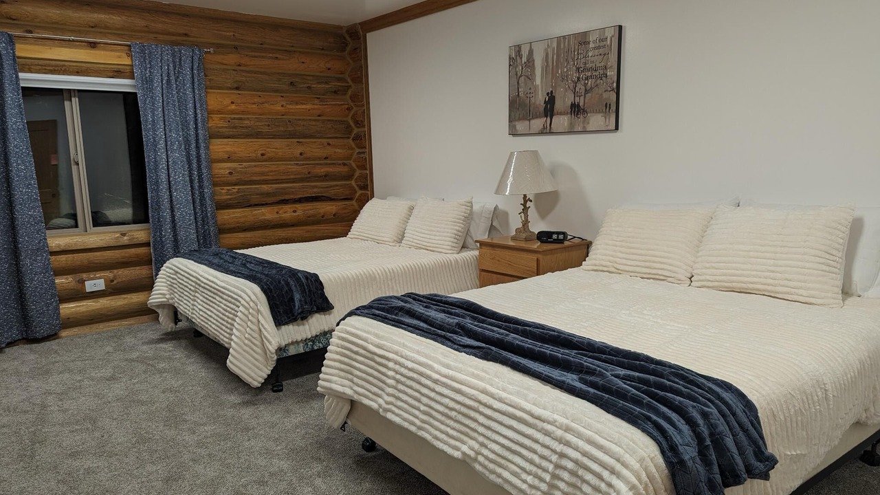 Photo of Bedroom in Hot Springs