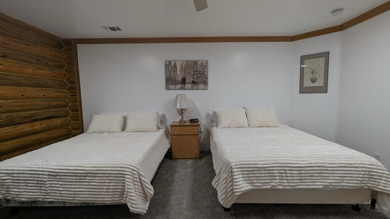 Photo of Bedroom in Hot Springs