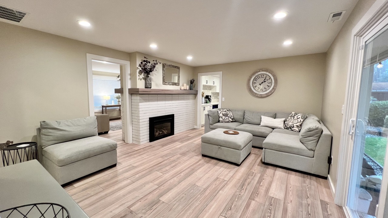 Photo of Livingroom in Mount Vernon