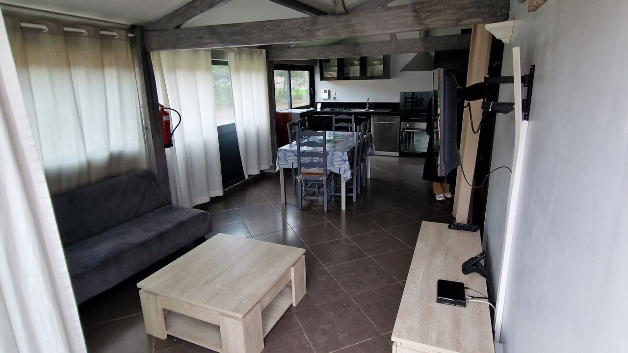 Photo of Livingroom in Quesmy