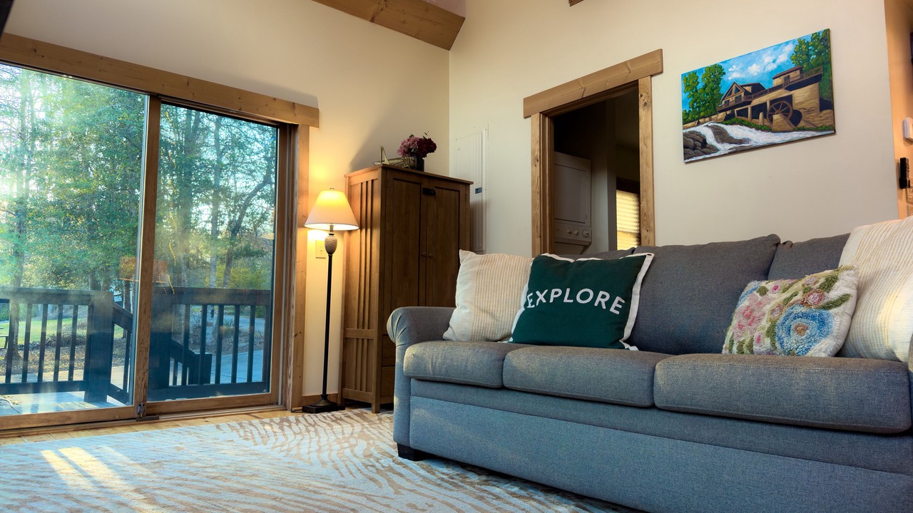 Photo of Livingroom in Tamassee