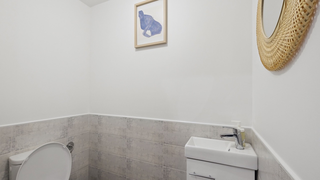 Photo of Bathroom in 17th Arrondissement