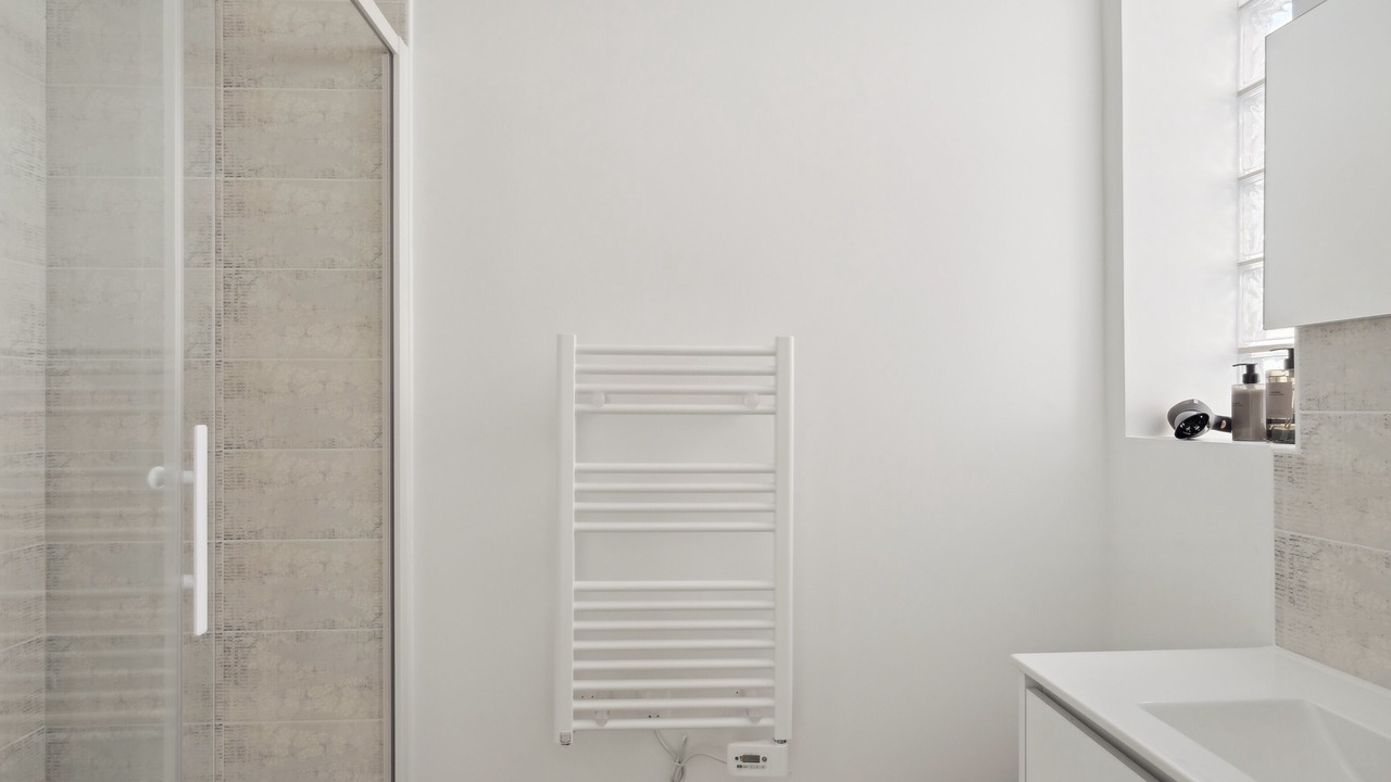 Photo of Bathroom in 17th Arrondissement