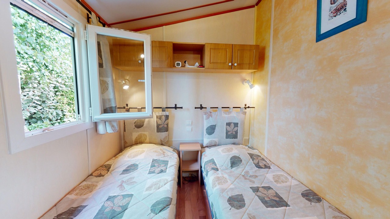 Photo of Bedroom in Brem Sur Mer