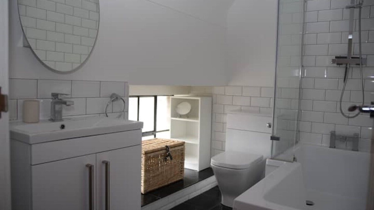 Photo of Bathroom in Cilcain