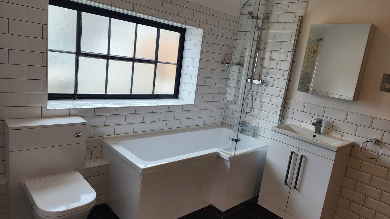 Photo of Bathroom in Cilcain