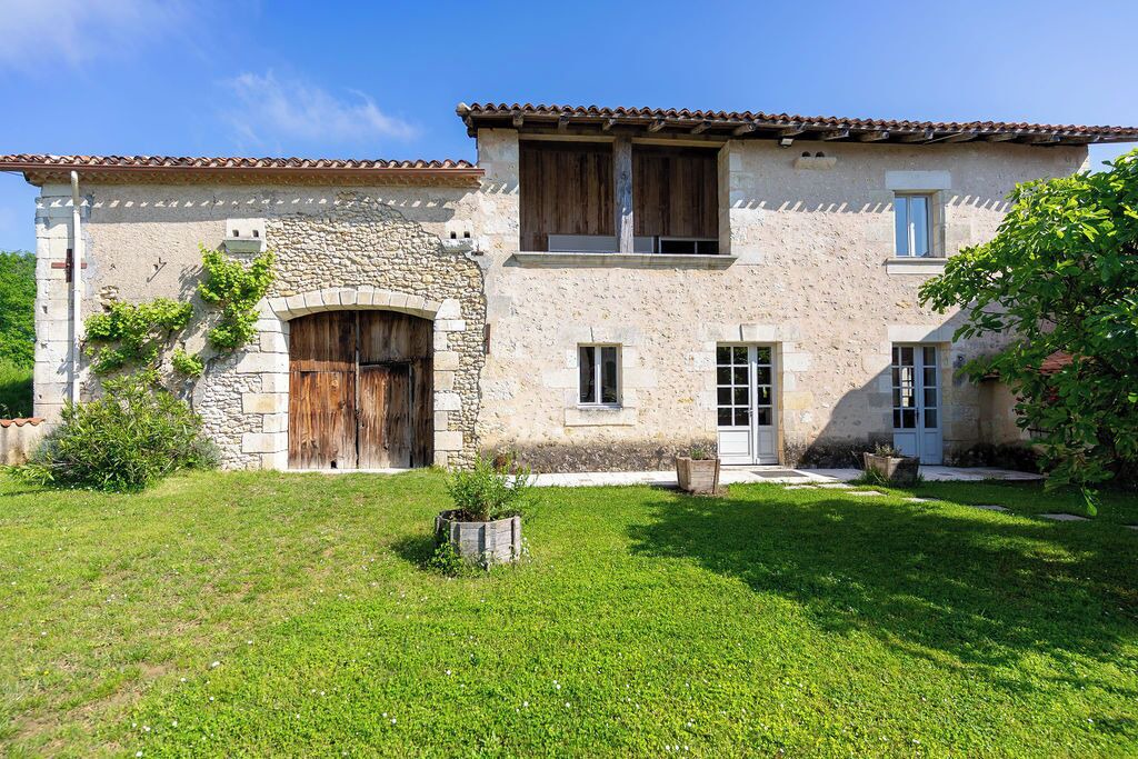 Photo of Outdoor in Festalemps