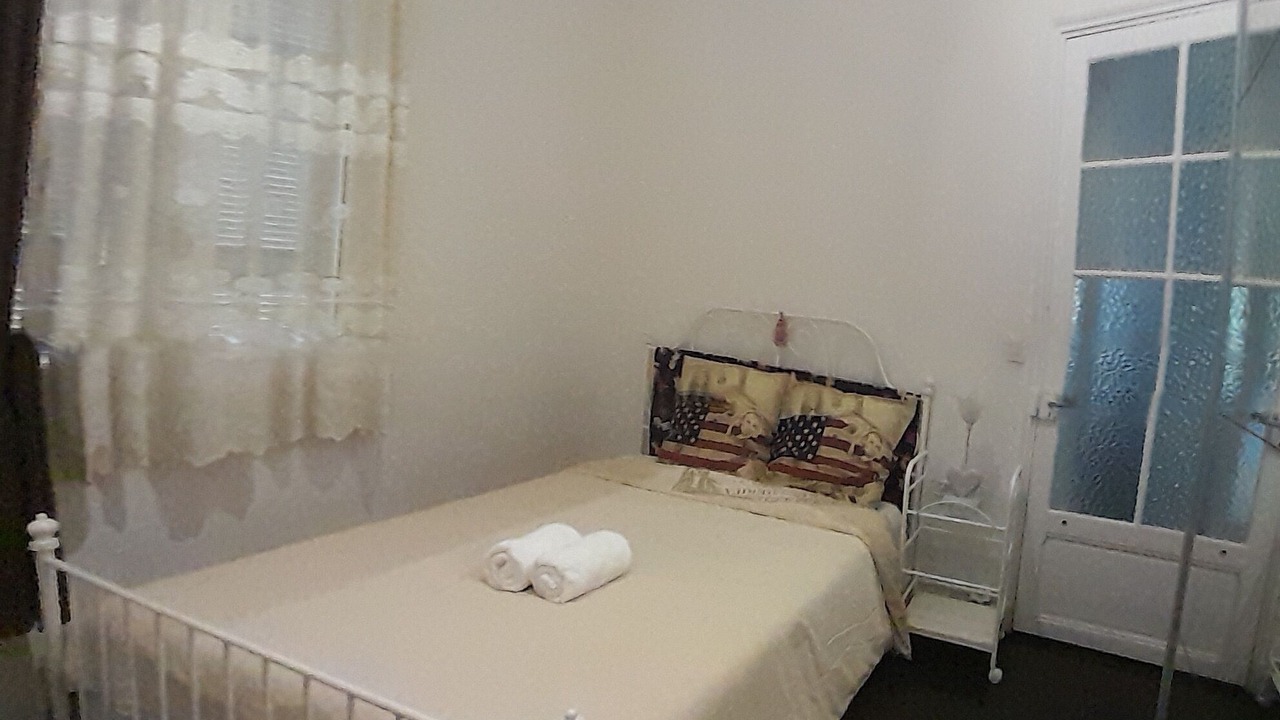 Photo of Bedroom in Caucade