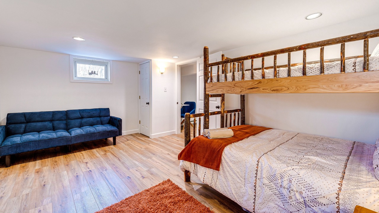 Photo of Bedroom in Pocono Pines