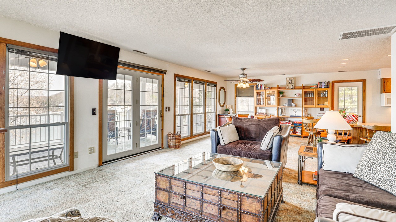 Photo of Livingroom in Roach