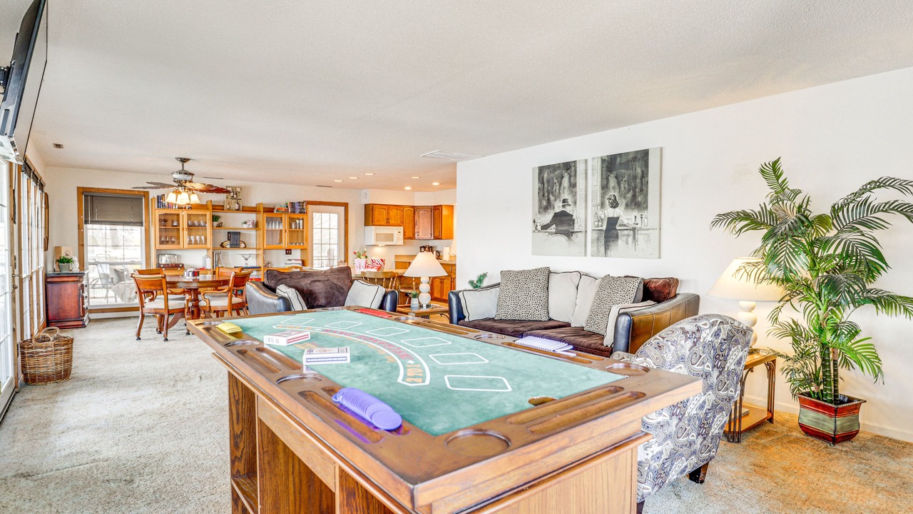 Photo of Livingroom in Roach