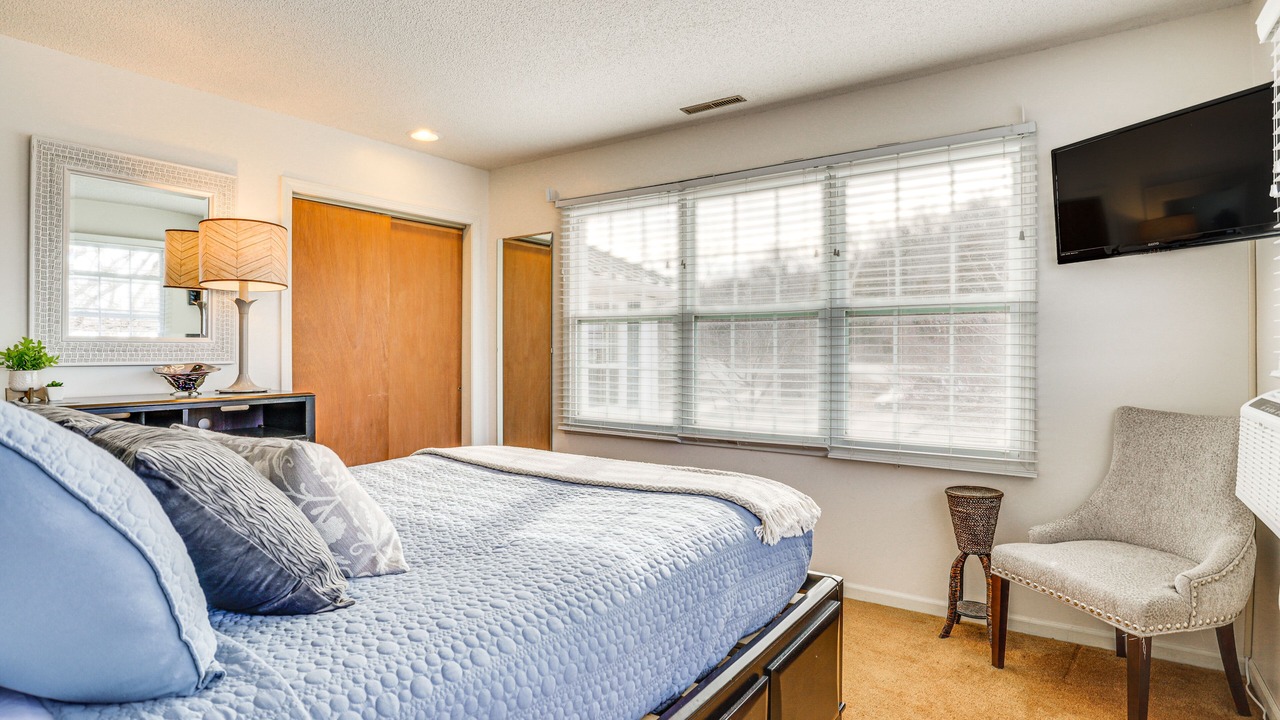 Photo of Bedroom in Roach