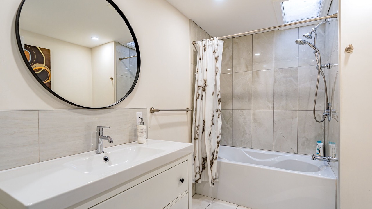 Photo of Bathroom in Lachine