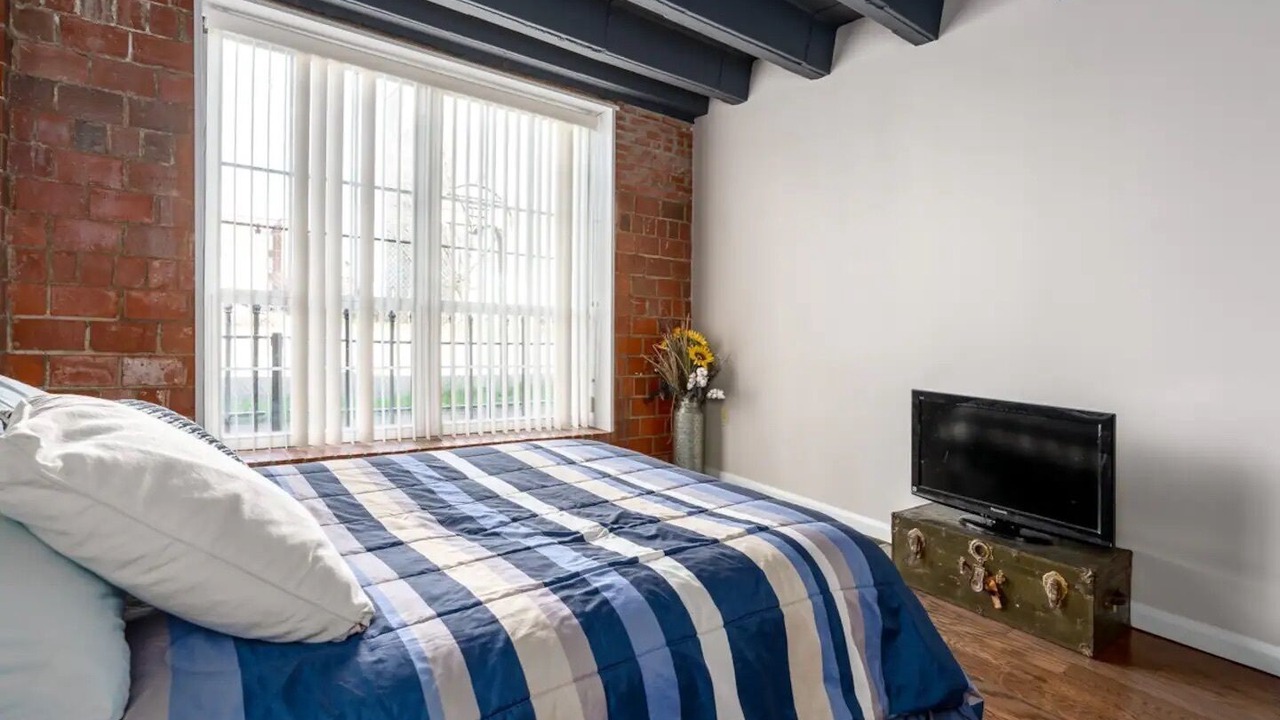 Photo of Bedroom in Newark