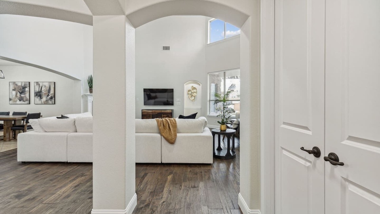 Photo of Livingroom in Keller