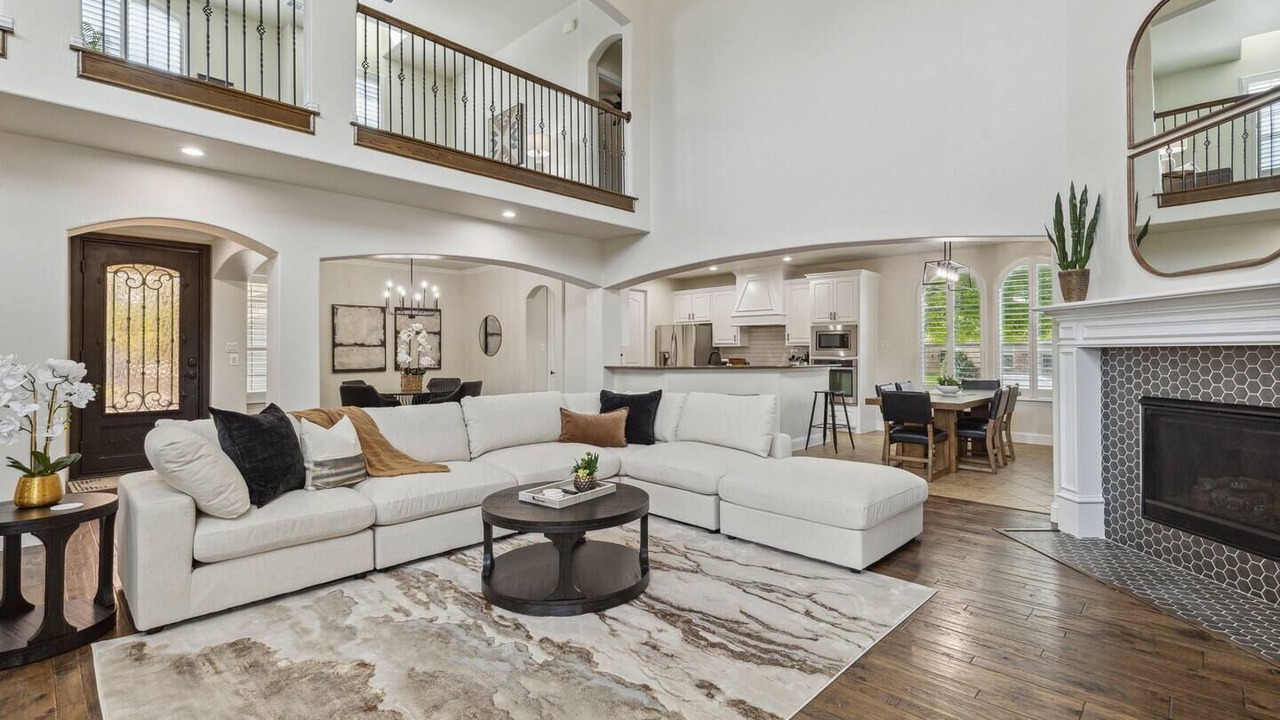 Photo of Livingroom in Keller