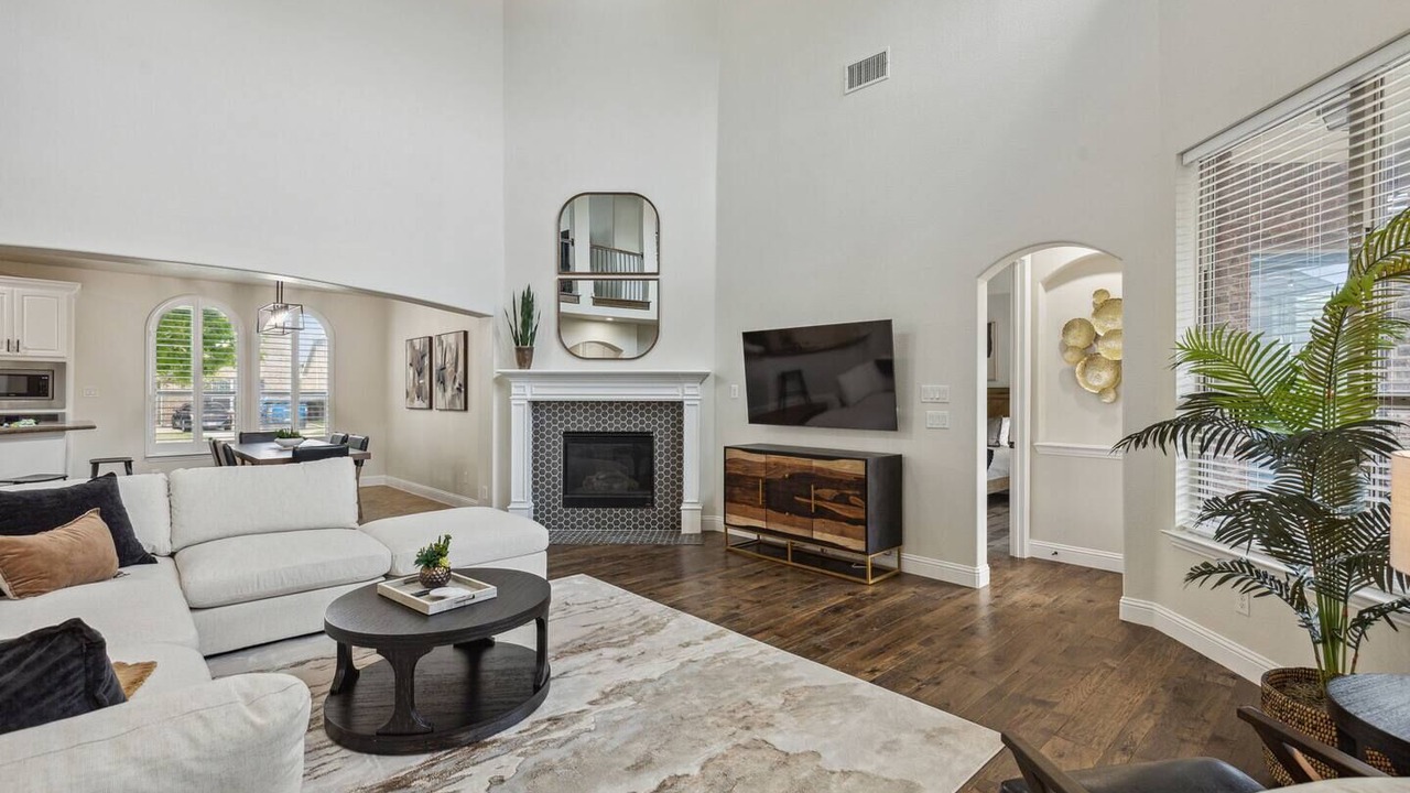Photo of Livingroom in Keller