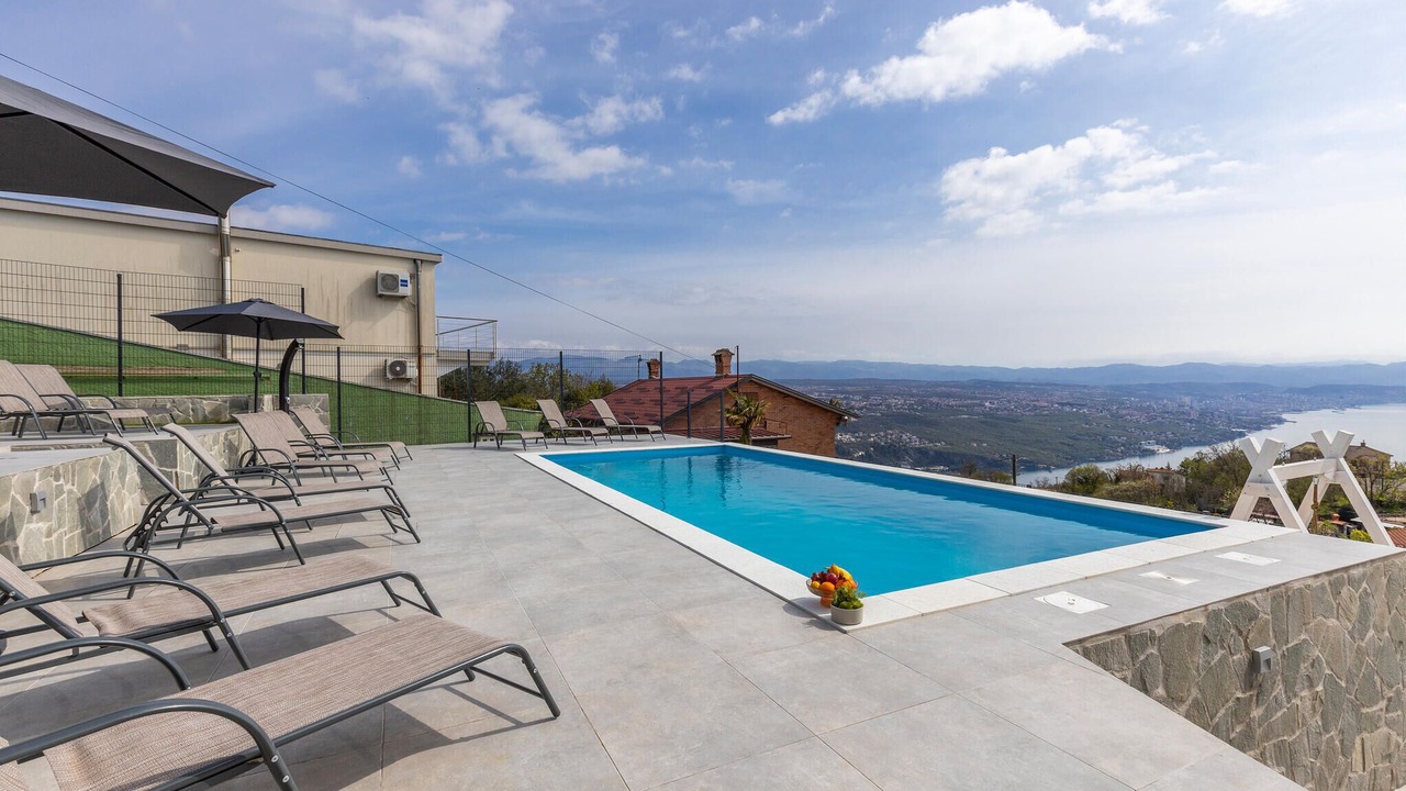 Photo of Outdoor in Bregi