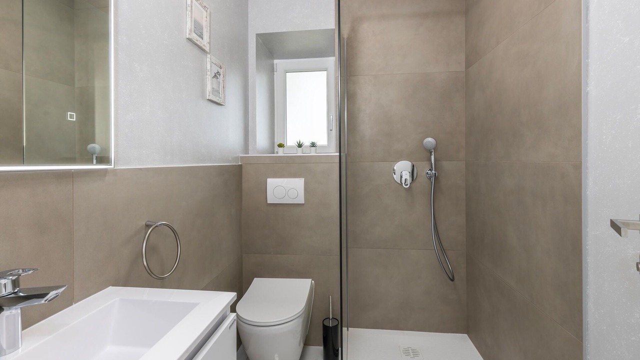 Photo of Bathroom in Bregi