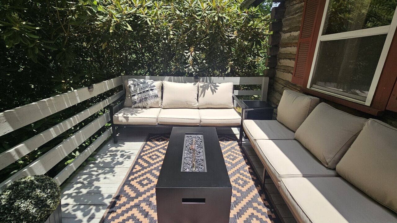 Photo of Patio Balcony in Hendersonville
