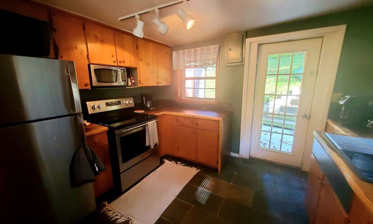 Photo of Kitchen in Hendersonville