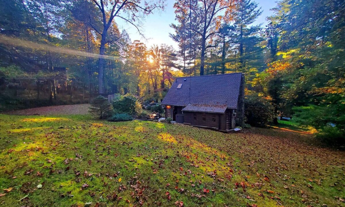 Photo of Outdoor in Hendersonville