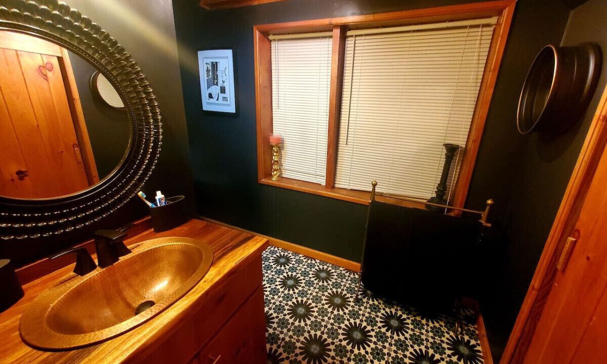 Photo of Bathroom in Hendersonville