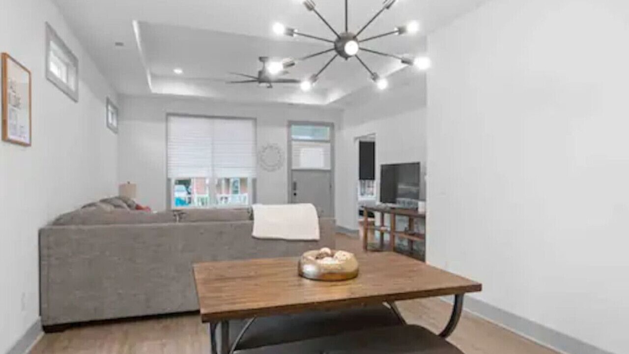 Photo of Livingroom in Chattanooga