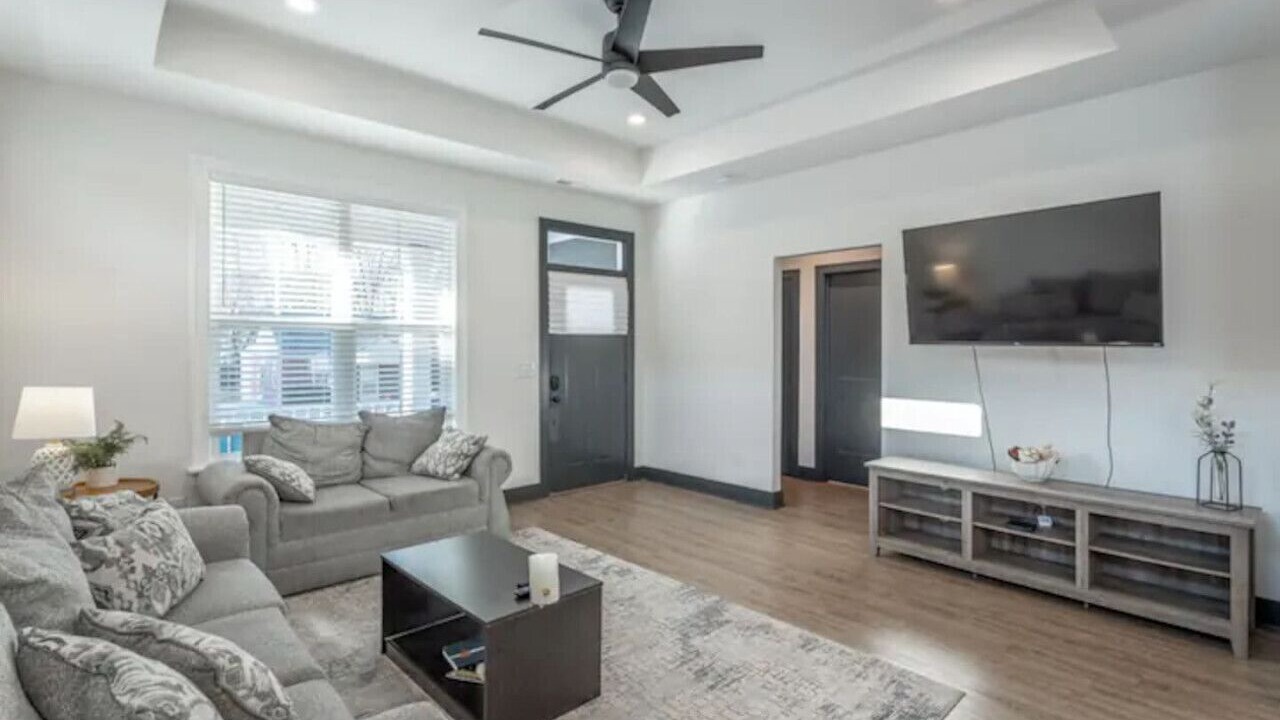 Photo of Livingroom in Chattanooga