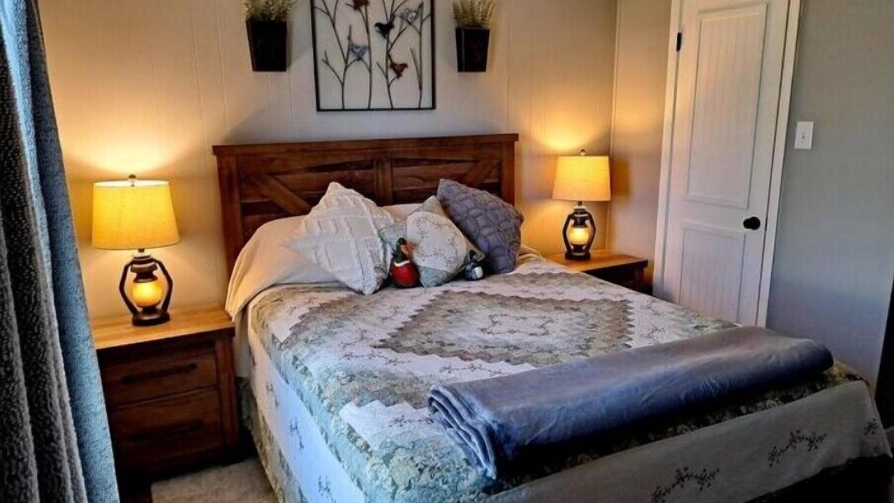 Photo of Bedroom in Lone Oak