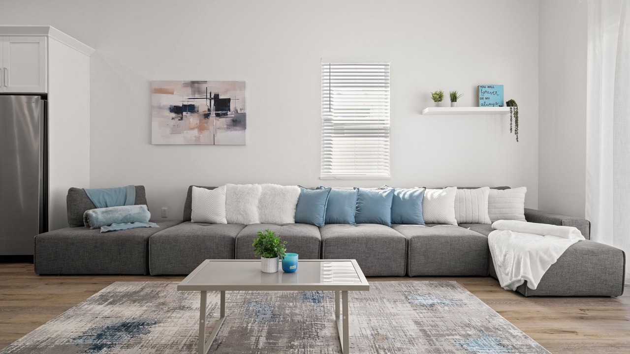 Photo of Livingroom in Carrollwood
