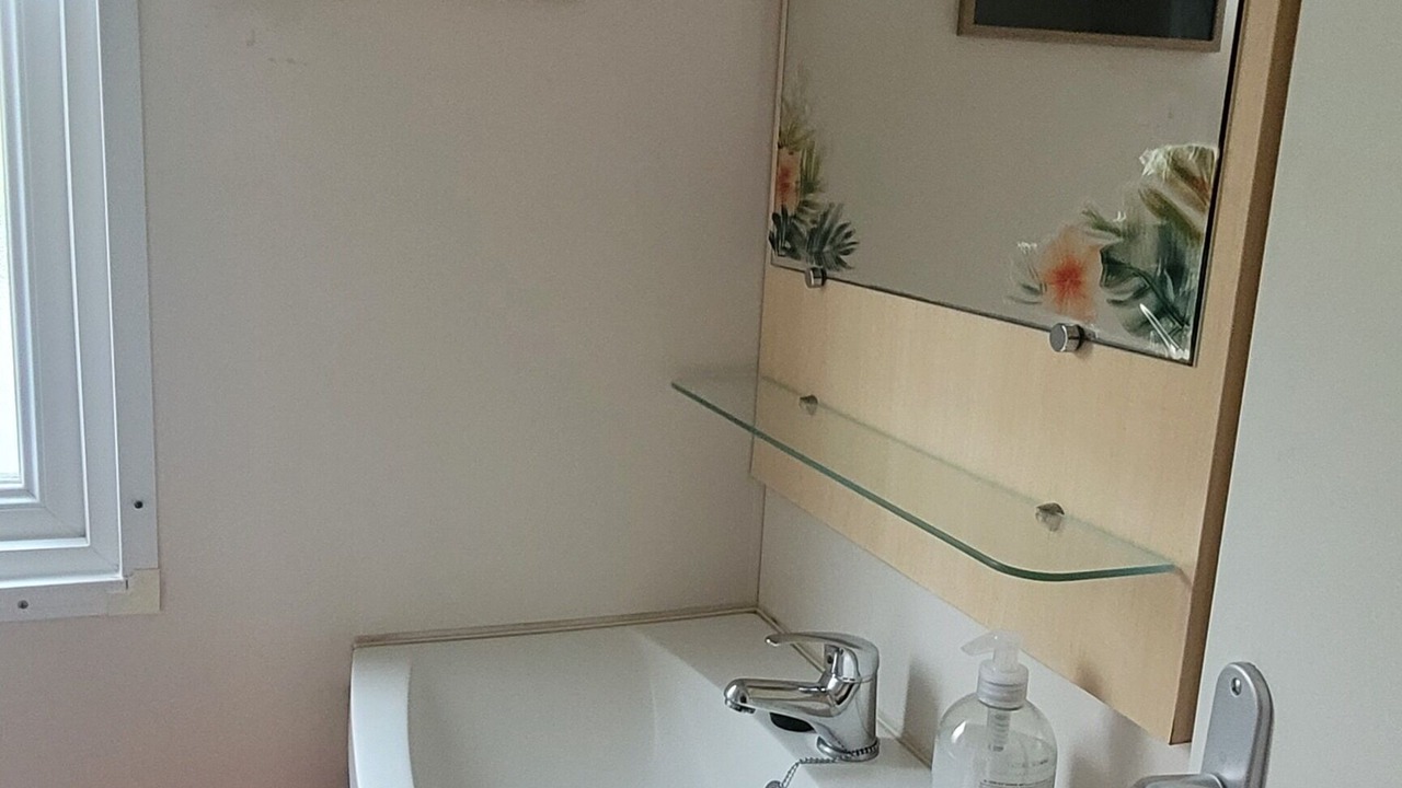 Photo of Bathroom in Ivry-la-Bataille