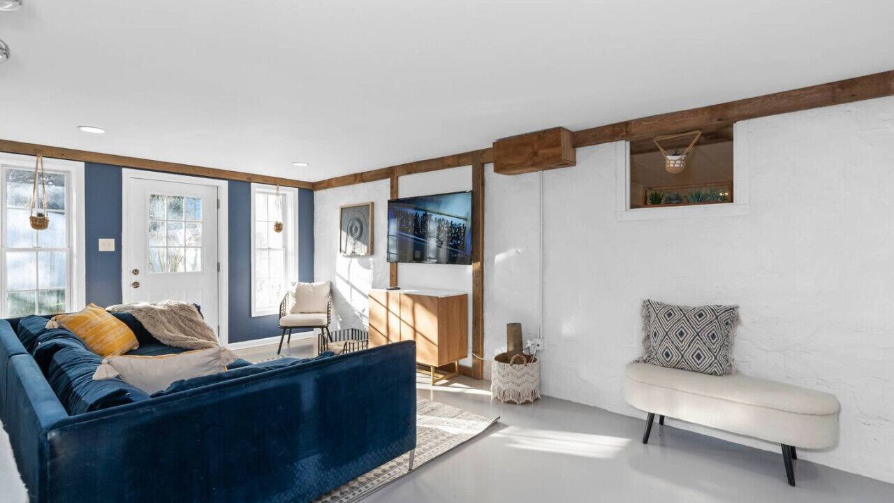 Photo of Livingroom in Kennett Square