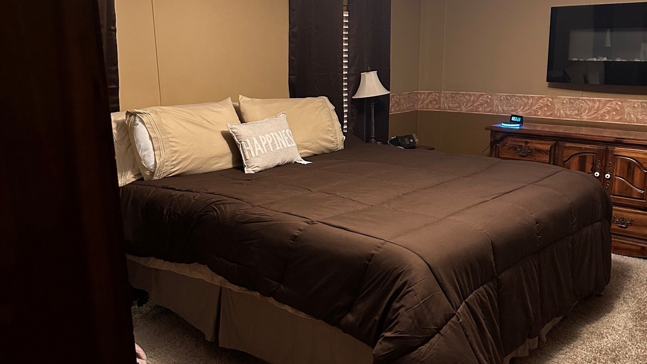 Photo of Bedroom in Galesburg