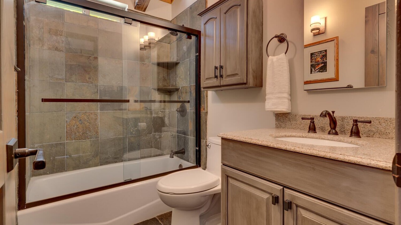 Photo of Bathroom in Talmont