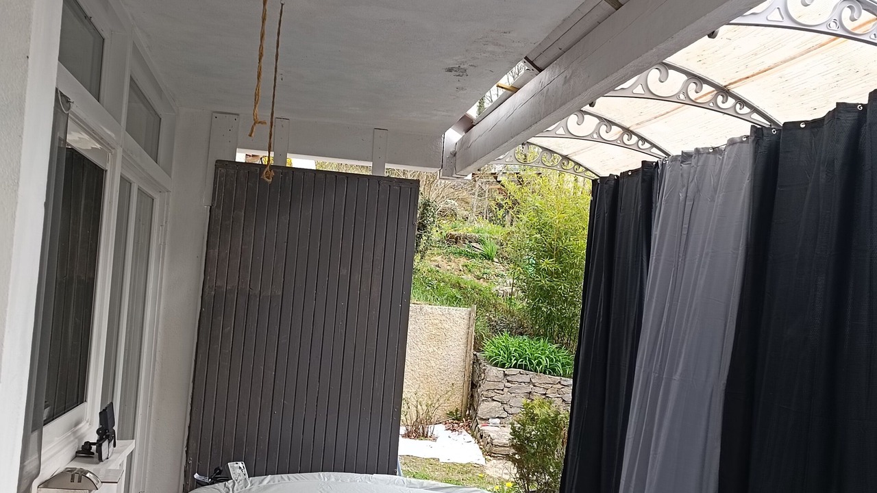 Photo of Patio Balcony in Couret