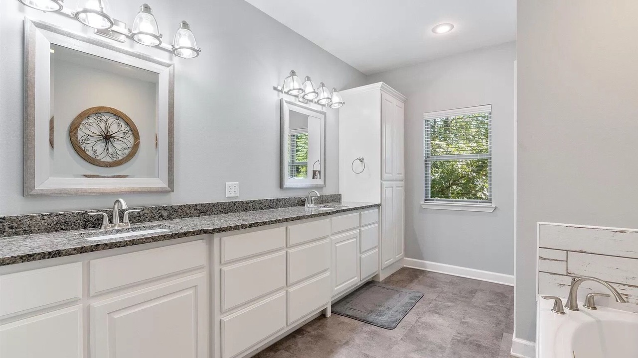 Photo of Bathroom in Greenbrier