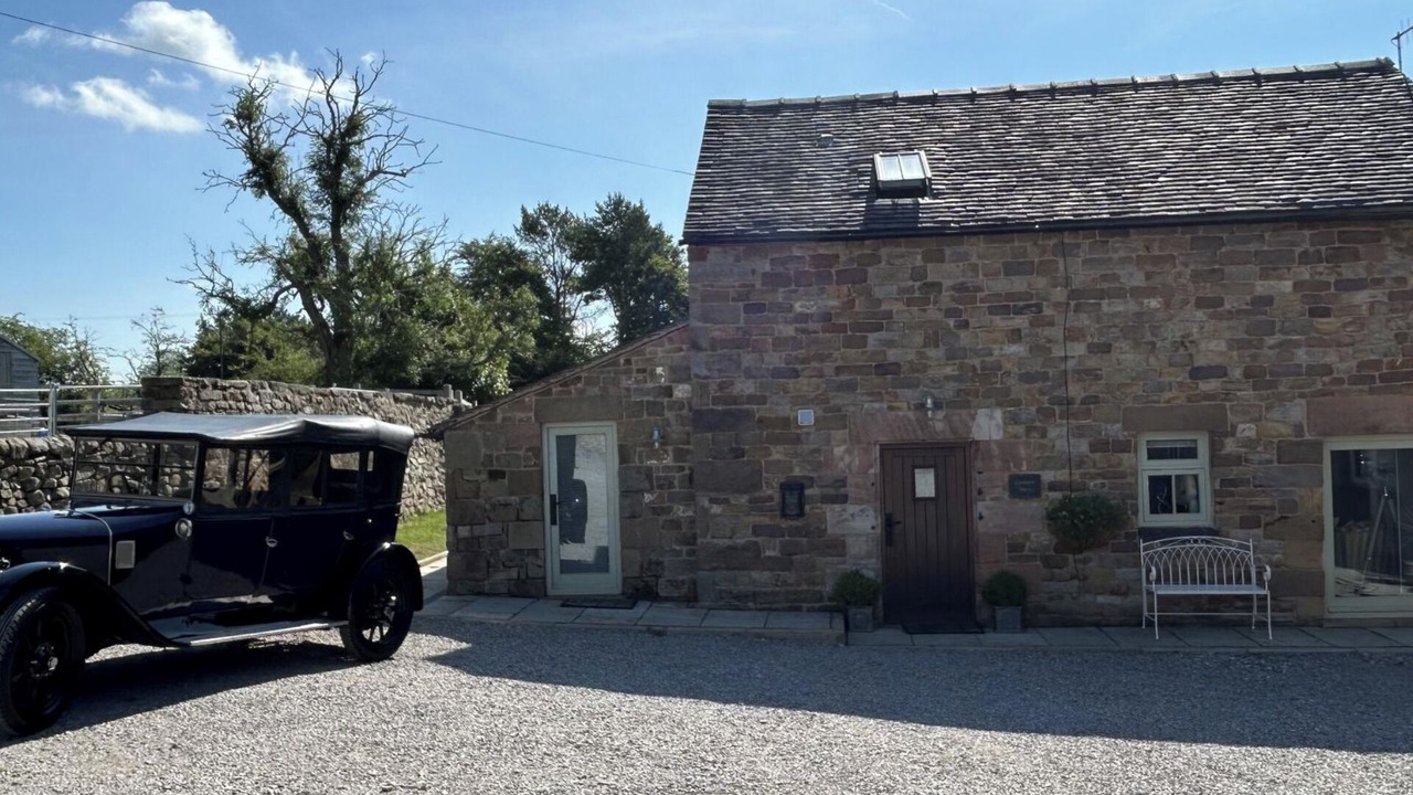 Photo of Others in Winkhill