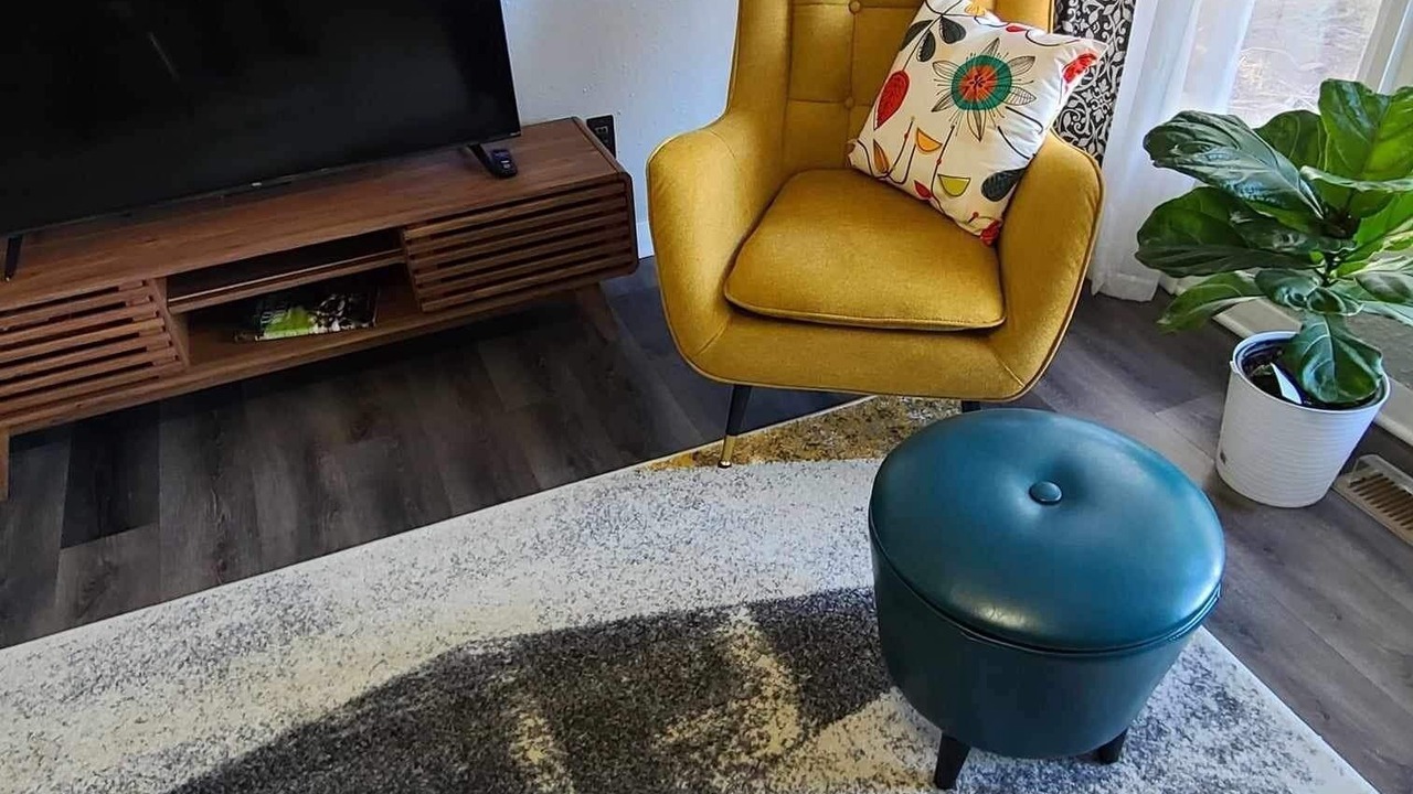 Photo of Livingroom in Mount Pleasant